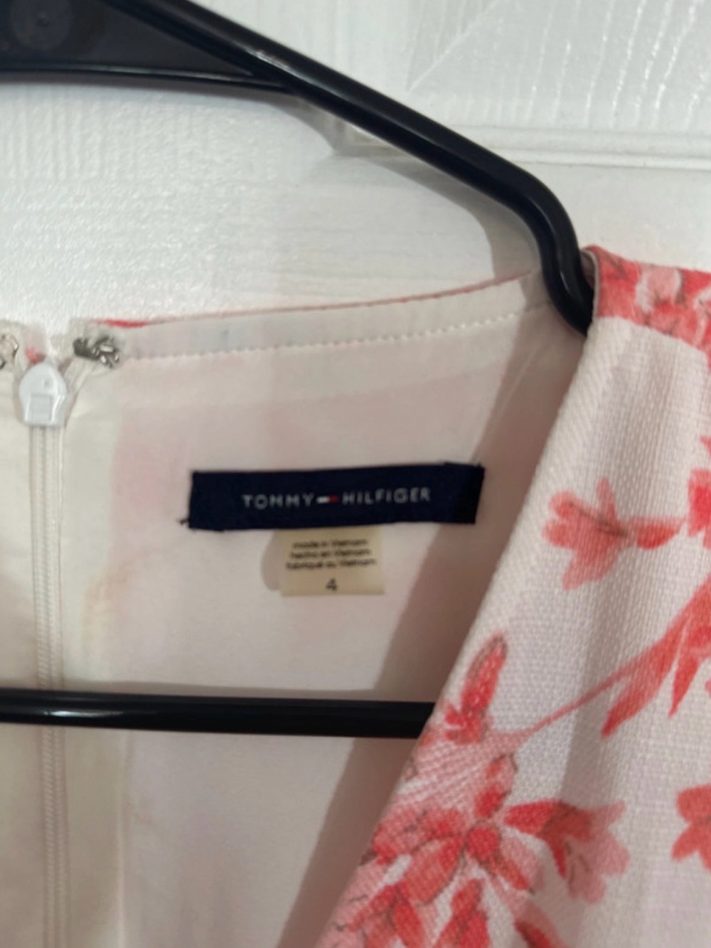 Tommy Hilfiger White Dress with Red Floral Print Midi - Picture 5 of 5